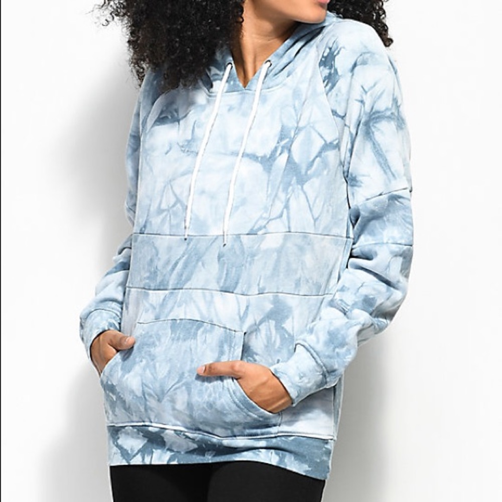 🤙🏽Zumiez Tie-Die Sky-Blue Hoodie